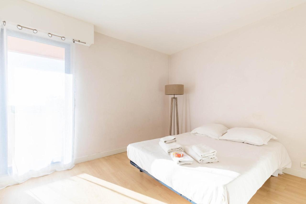 Appartement Michel-ange, Avec Terrasse Et Parking Marseille