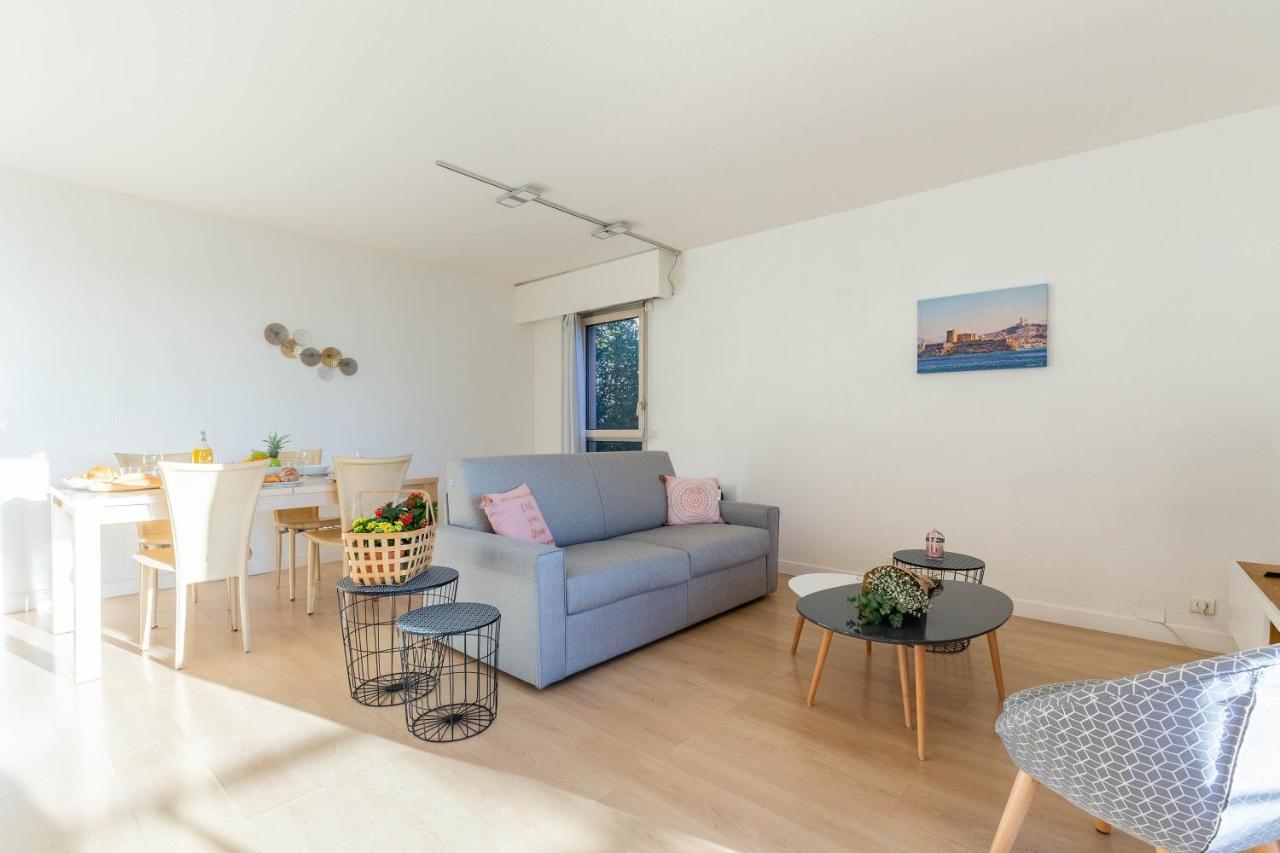 Michel-ange, Avec Terrasse Et Parking Appartement Marseille